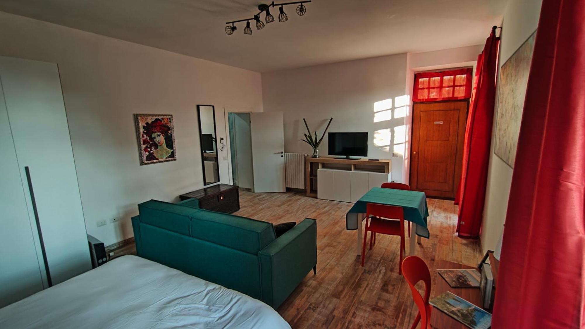 Nelly Bergamo Apartments ภายนอก รูปภาพ